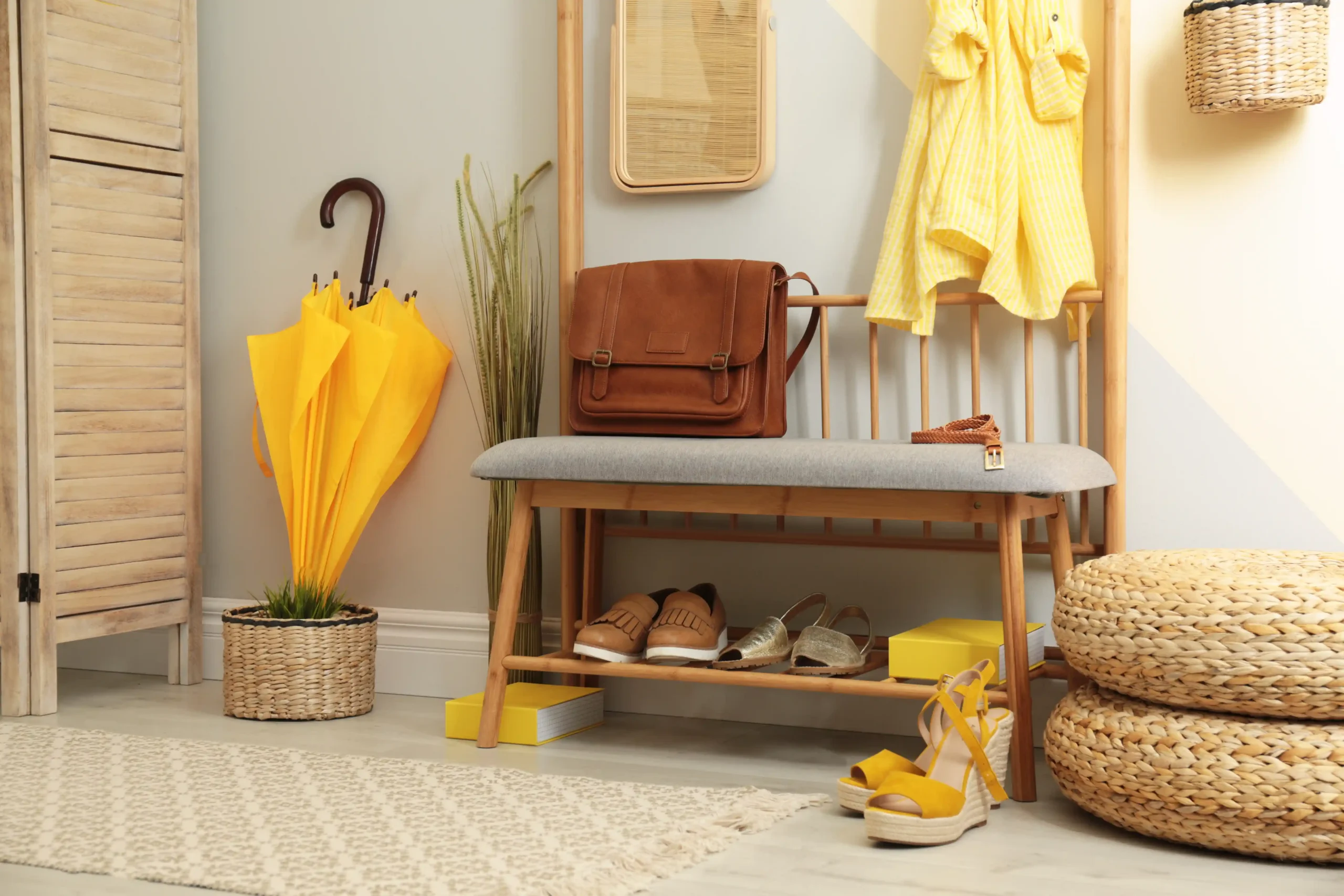 summer entryway organization