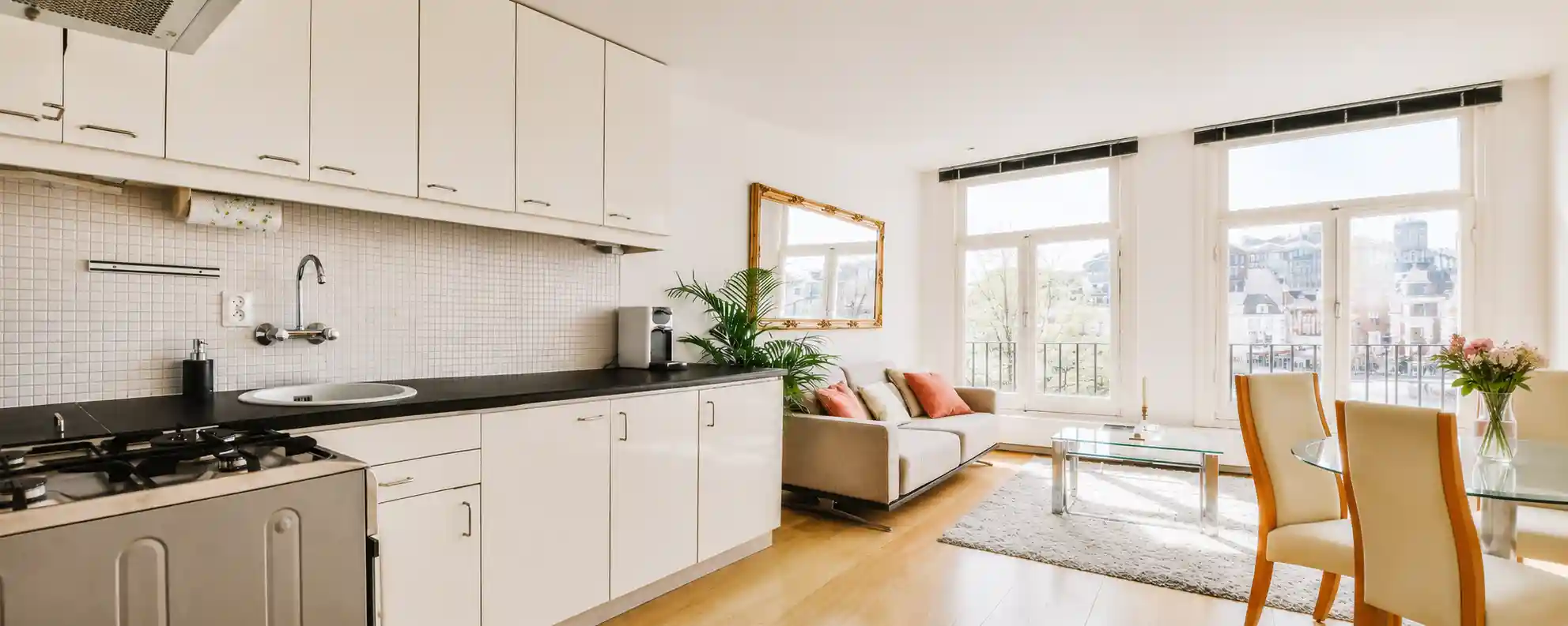 Small Space Organization That Make Apartments Feel Larger